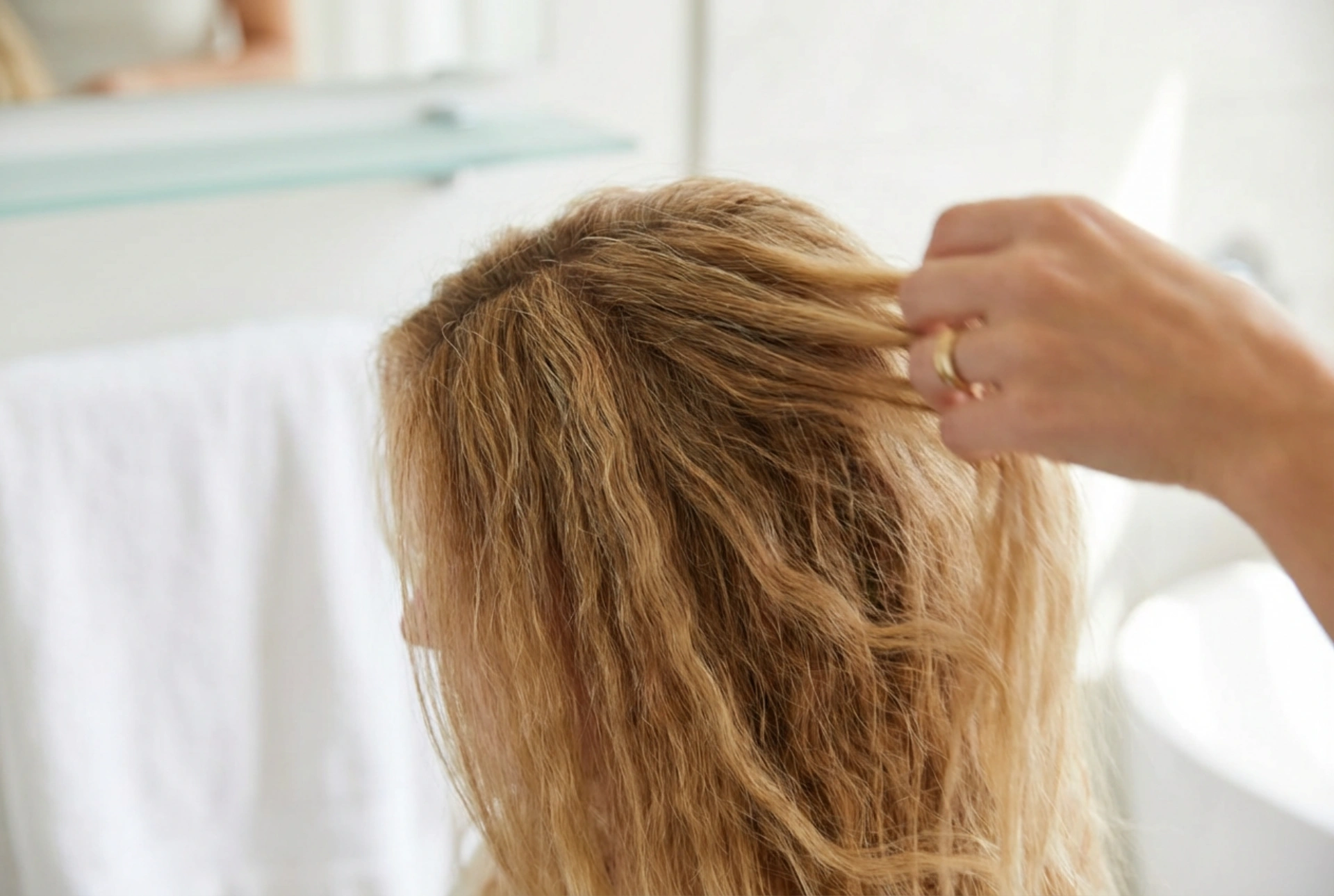 Frisador de Cabelo: Elevação na Raiz e Textura no Comprimento, Técnicas para Diferentes Fios