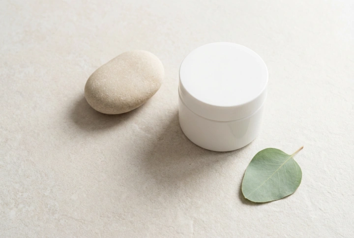 Bálsamo corporal com ceramidas: quando vale a pena e como usar