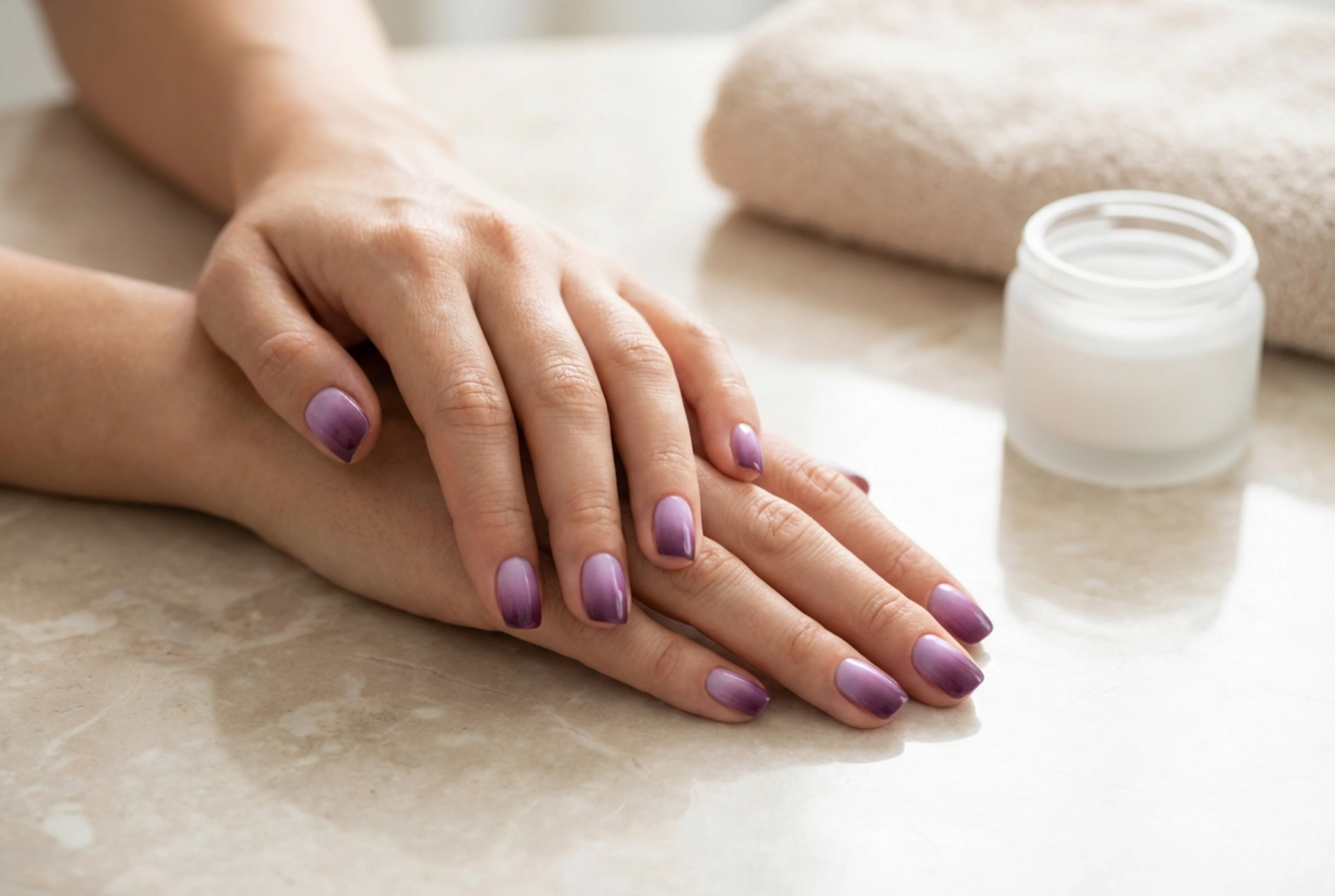 Unhas Ombré Roxas: Do Lilás à Ameixa com Transições Suaves