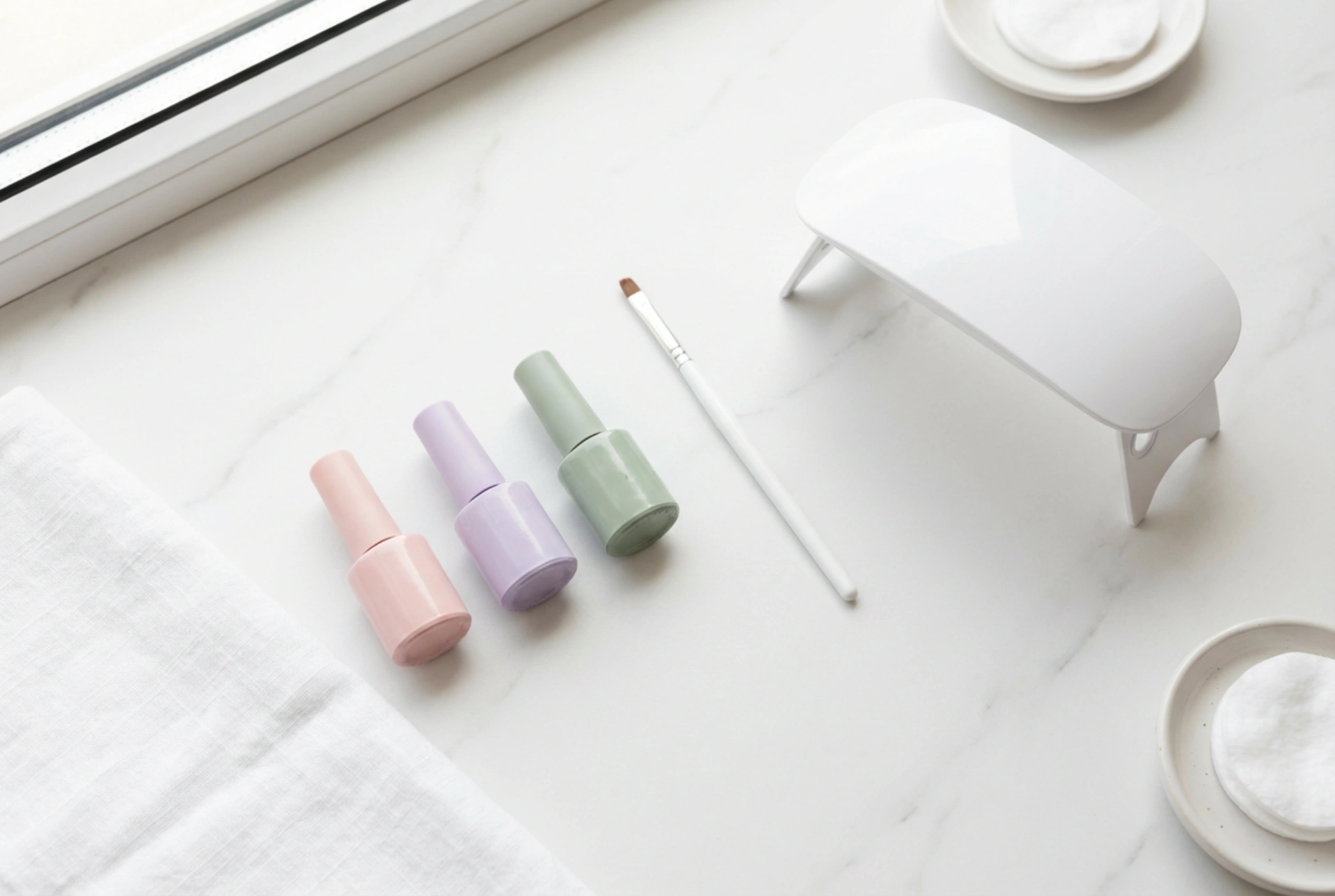 Gel Híbrido na Manicure: Aplicação, Cura e Erros Comuns