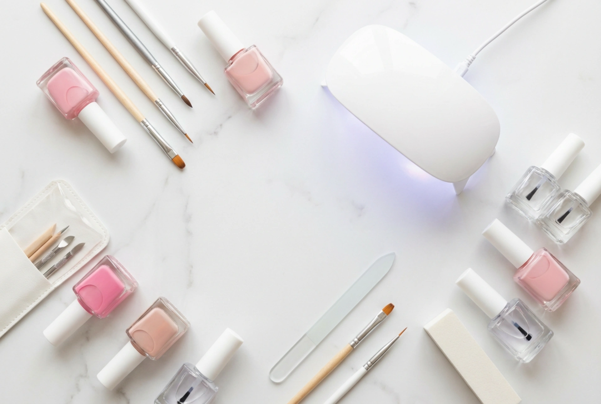 Kits de extensão de unhas: o que incluem e como começar