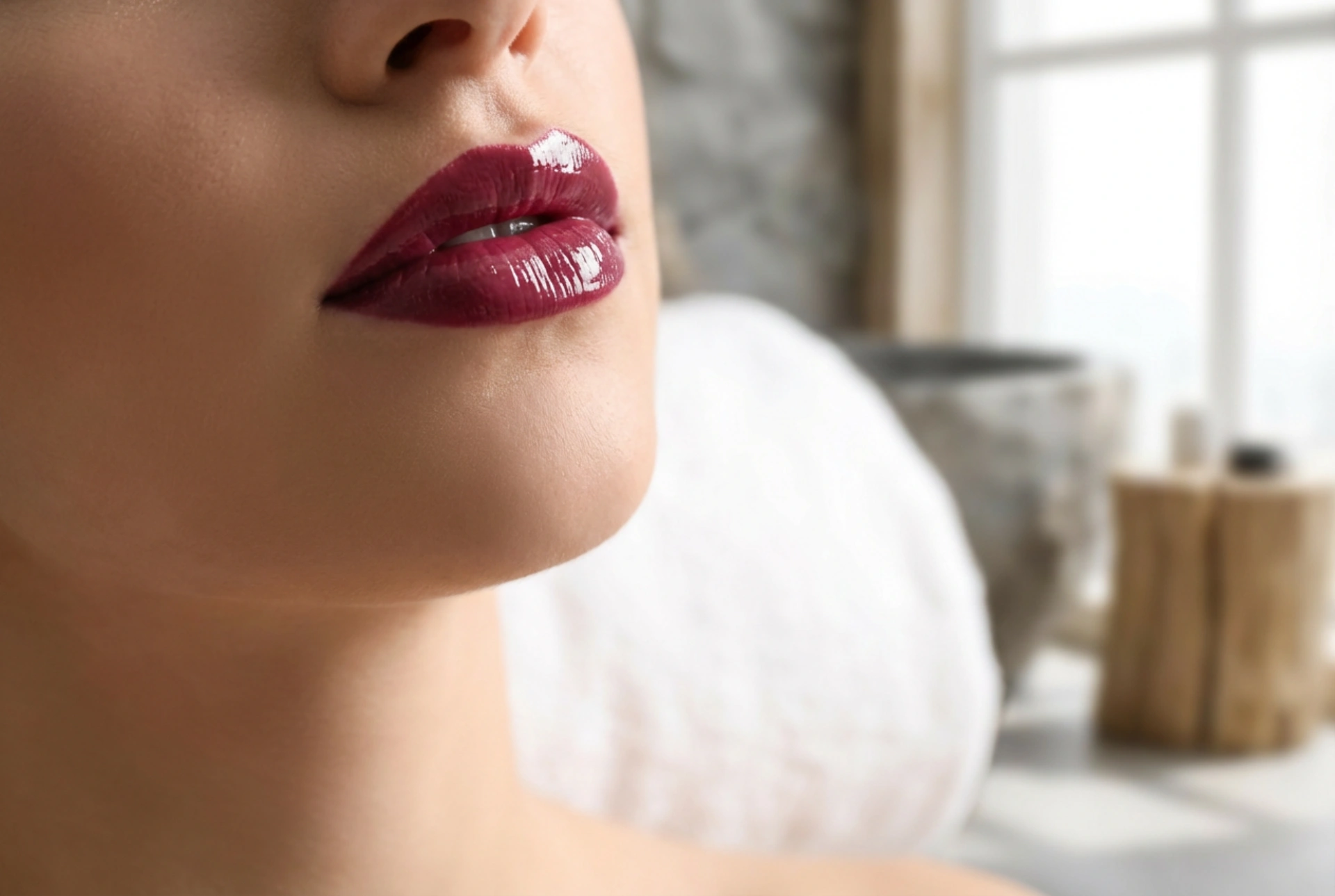 Batom de vinil passo a passo: como obter um brilho suave e um contorno nítido