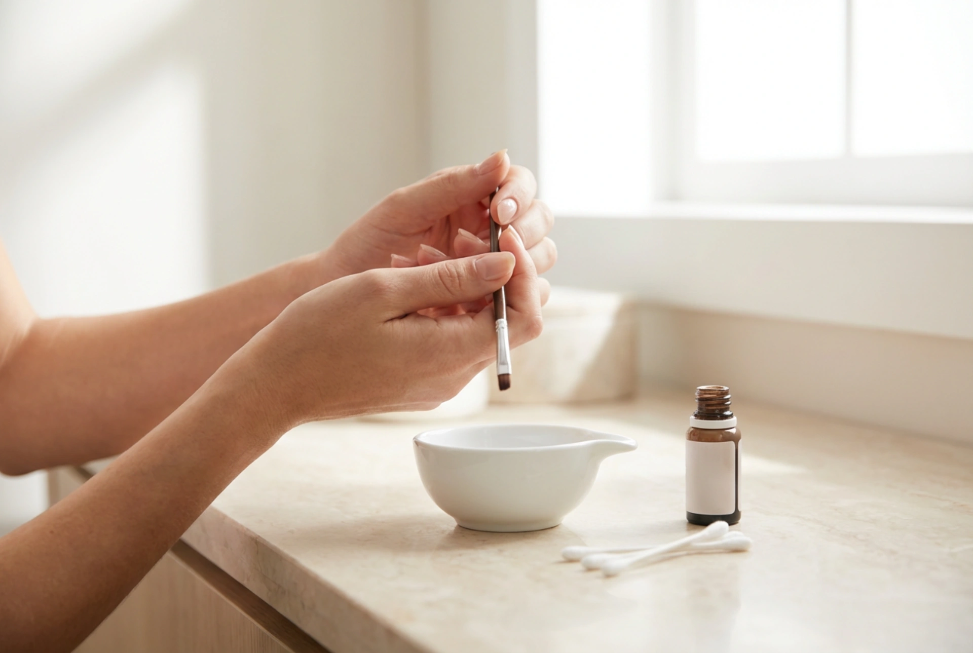 Henna para sobrancelhas em casa: um efeito duradouro sem manchas, passo a passo